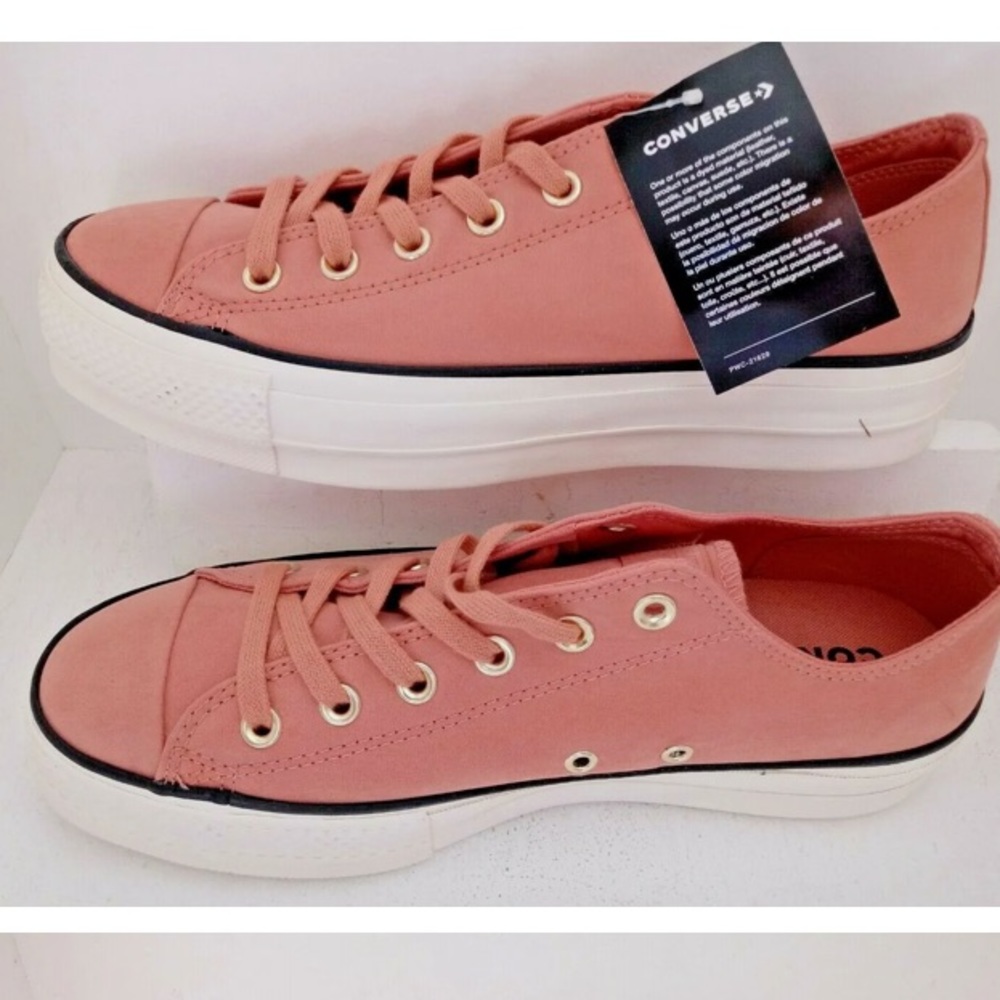 Converse Chuck Taylor All Star Platform Low Pink womens